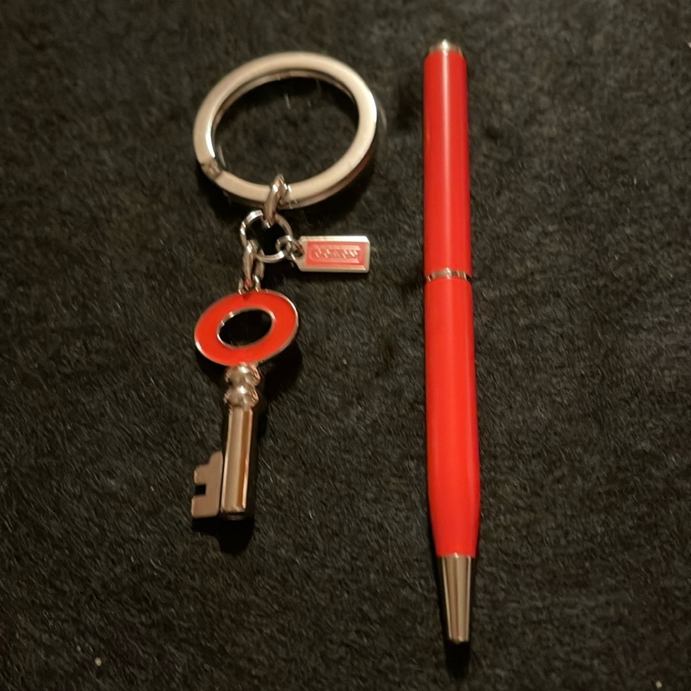 Coach Key Keychain and Pen Set